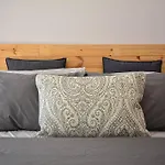Ground Floor Apartment - Walk To The Beach!
