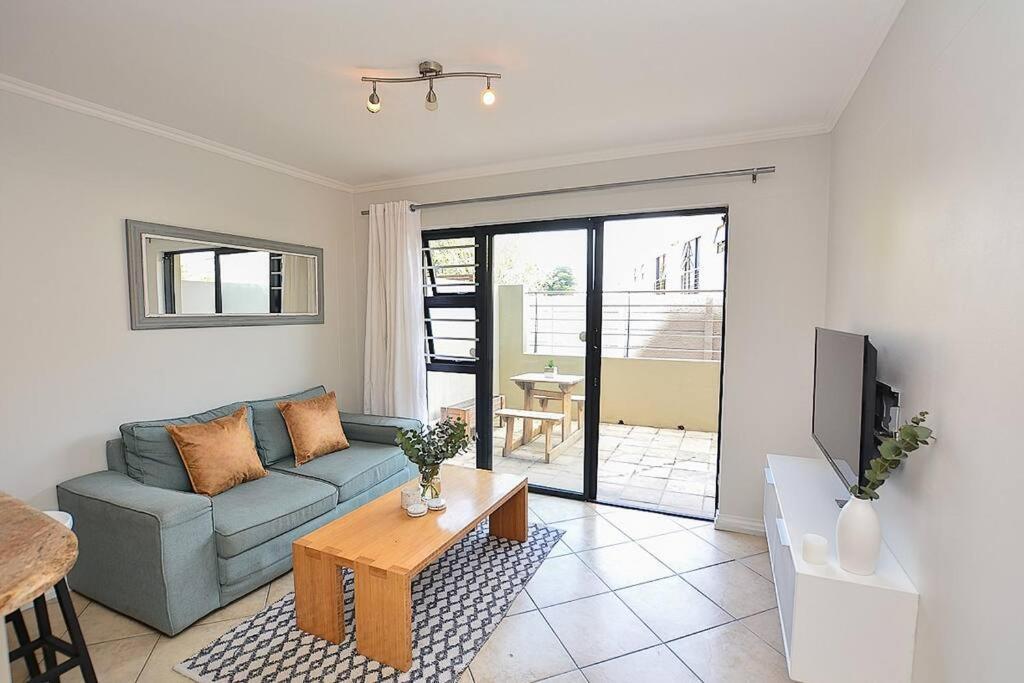 Ground Floor - Walk To The Beach! Apartment