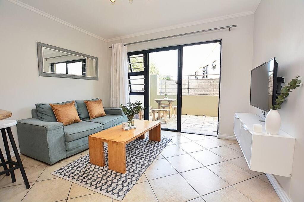 Apartment Ground Floor - Walk To The Beach! Kapstadt